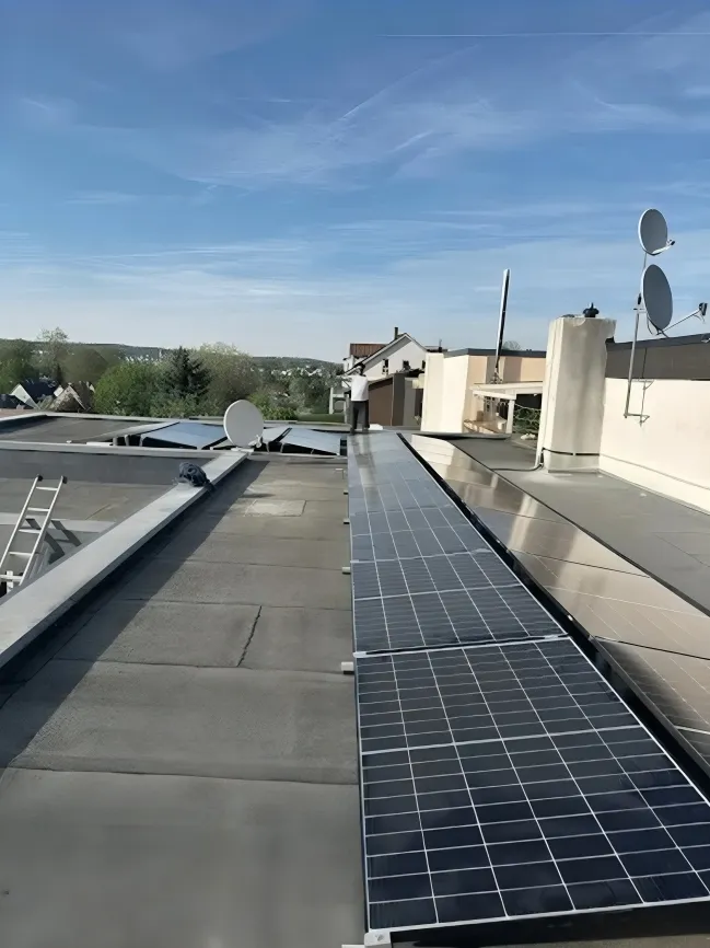 Solarpanel Deutsche Strom und Gas GmbH
