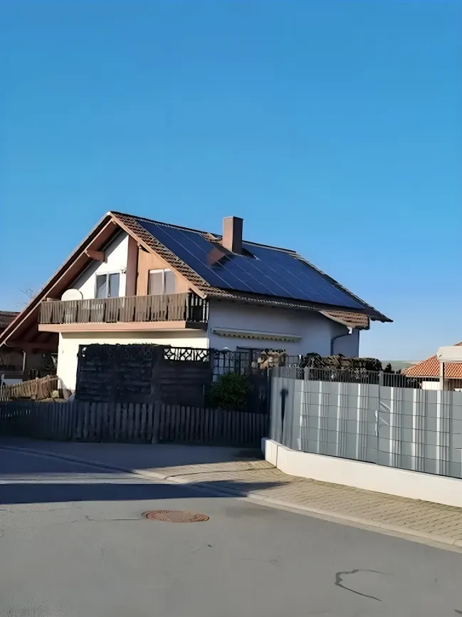 Solarpanel Deutsche Strom und Gas GmbH