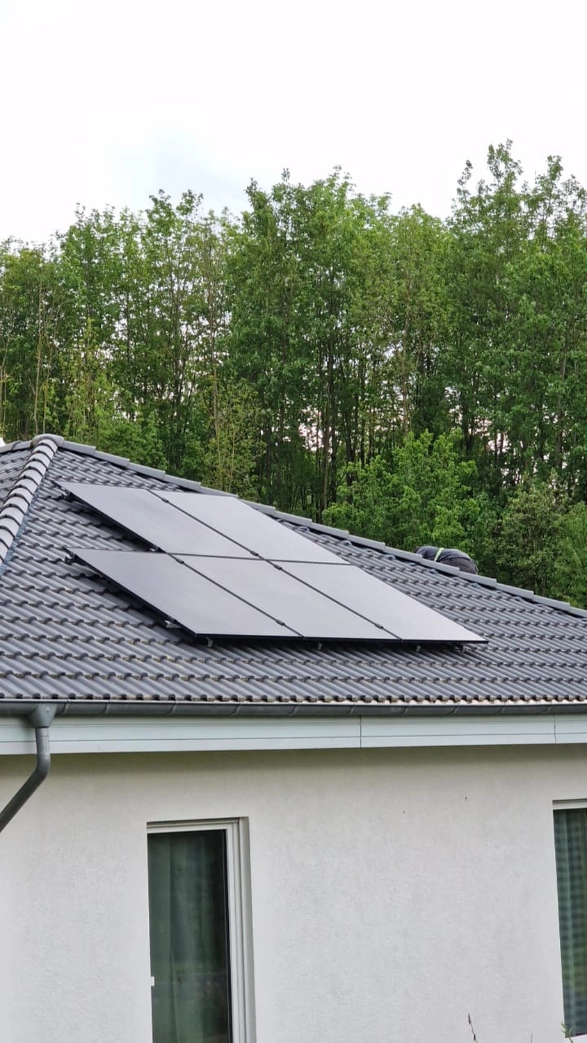 Solarpanel Deutsche Strom und Gas GmbH